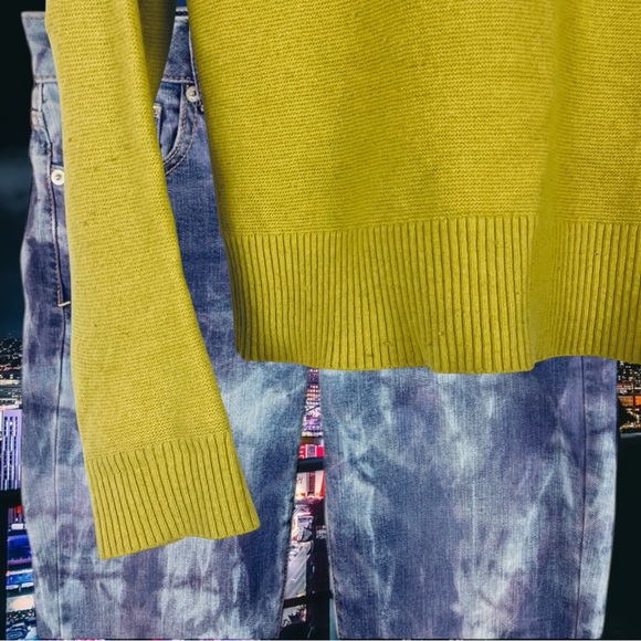 "BANANA Republic Italian Merino Yellow Crew Neck Sweater size M- Think Van Gogh - Picture 5 of 10